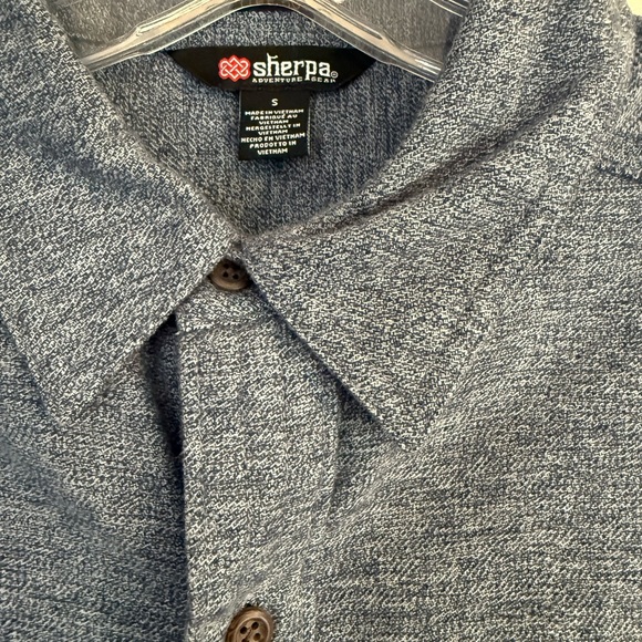Sherpa Men's Blue Button-Up Shirt - Picture 2 of 5